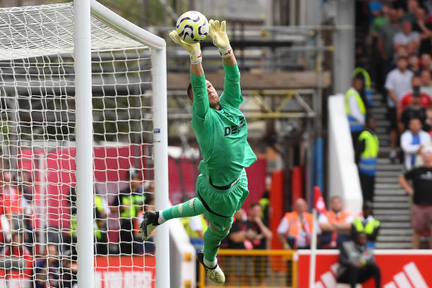 郑钦文必须 郑钦文必须